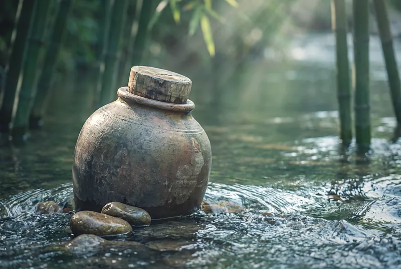 Mountains, water and spirits